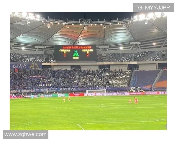 沙赫坤度若与泰拉克托的精彩对决揭示了足球战术的新趋势与未来发展方向 沙赫坤度若与泰拉克托的精彩对决揭示了足球战术的新趋势与未来发展方向